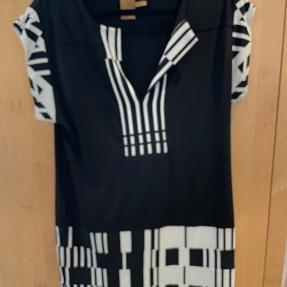 Ali Ro Black and White Color Block Dress Size 8